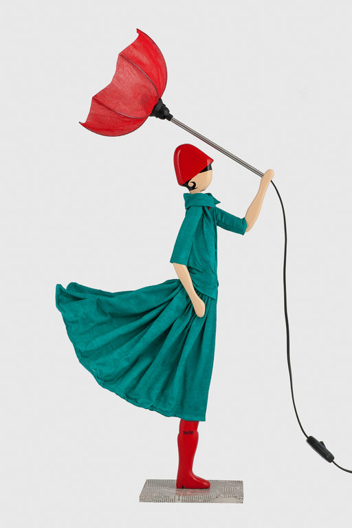 Tischlampe Lampe Frau mit Schirm Marinela von Skitso