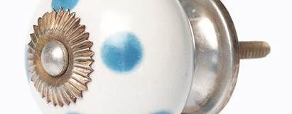 Möbelknauf Keramik blaue Punkte