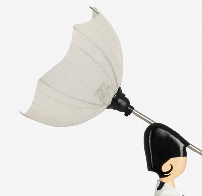 Tischlampe Lampe Frau mit Schirm Ariti von Skitso