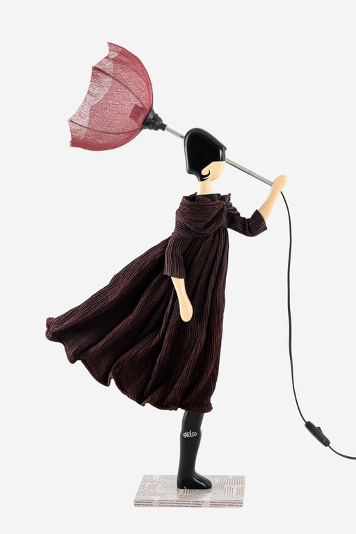 Tischlampe Lampe Frau mit Schirm Milagros von Skitso